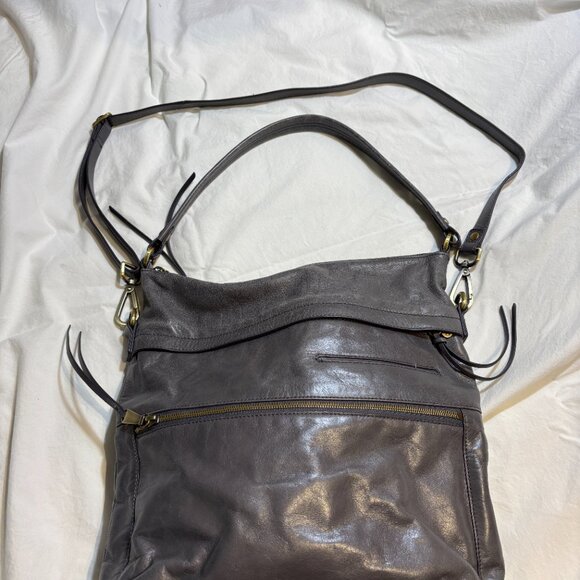 Hobo Liberty Convertible Bucket Bag in Graphite - Picture 3 of 7